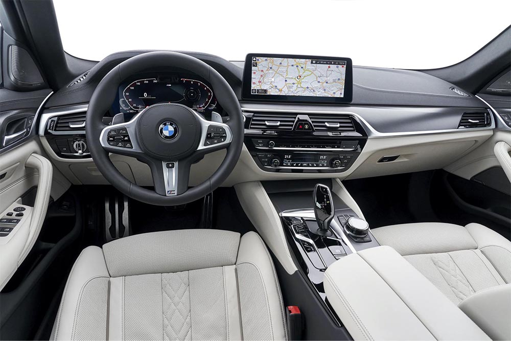 Bmw 5 серия: поколения, кузова по годам, история модели и года выпуска, рестайлинг, характеристики, габариты, фото - carsweek