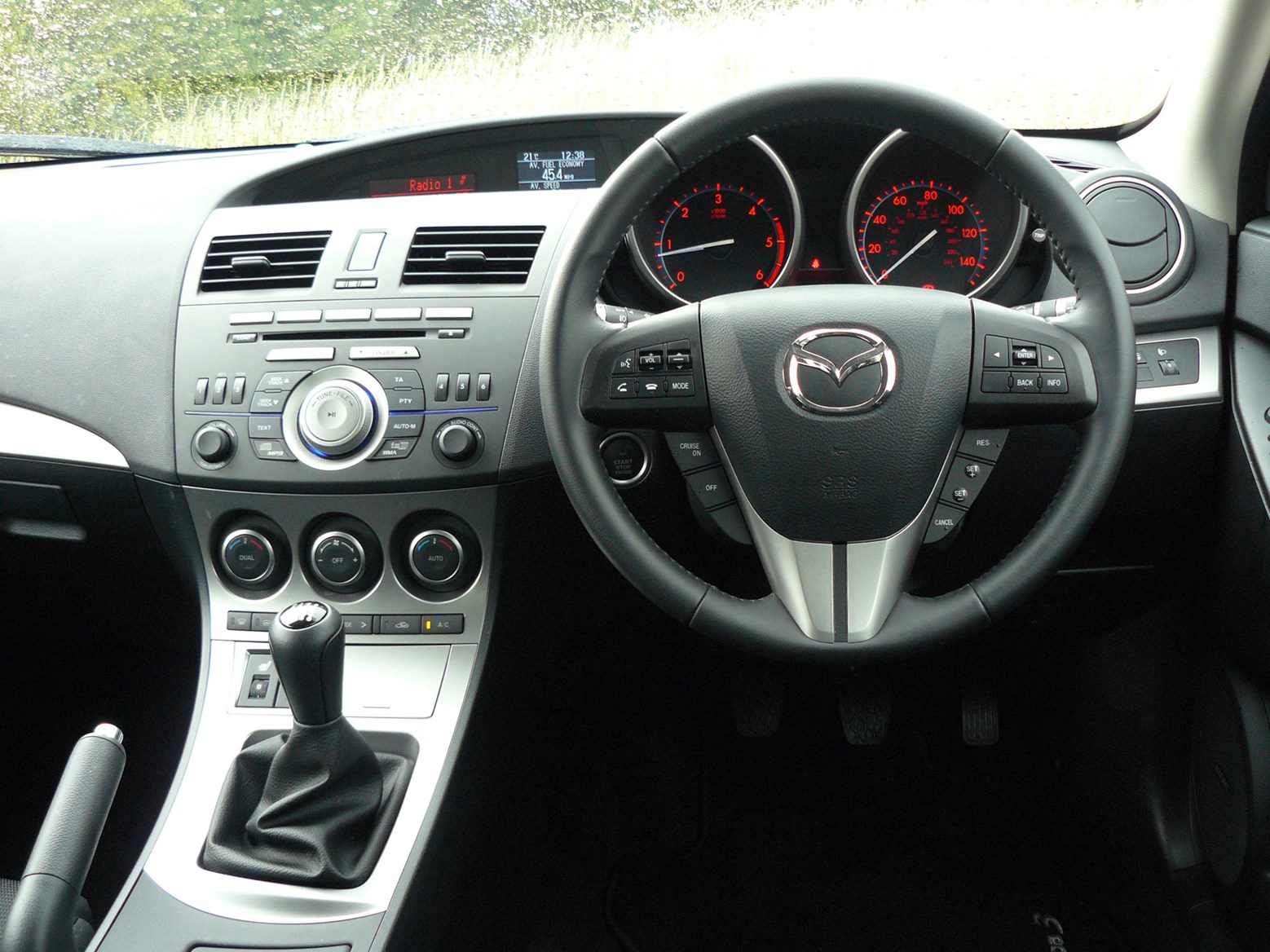 История и обзор модели mazda 3