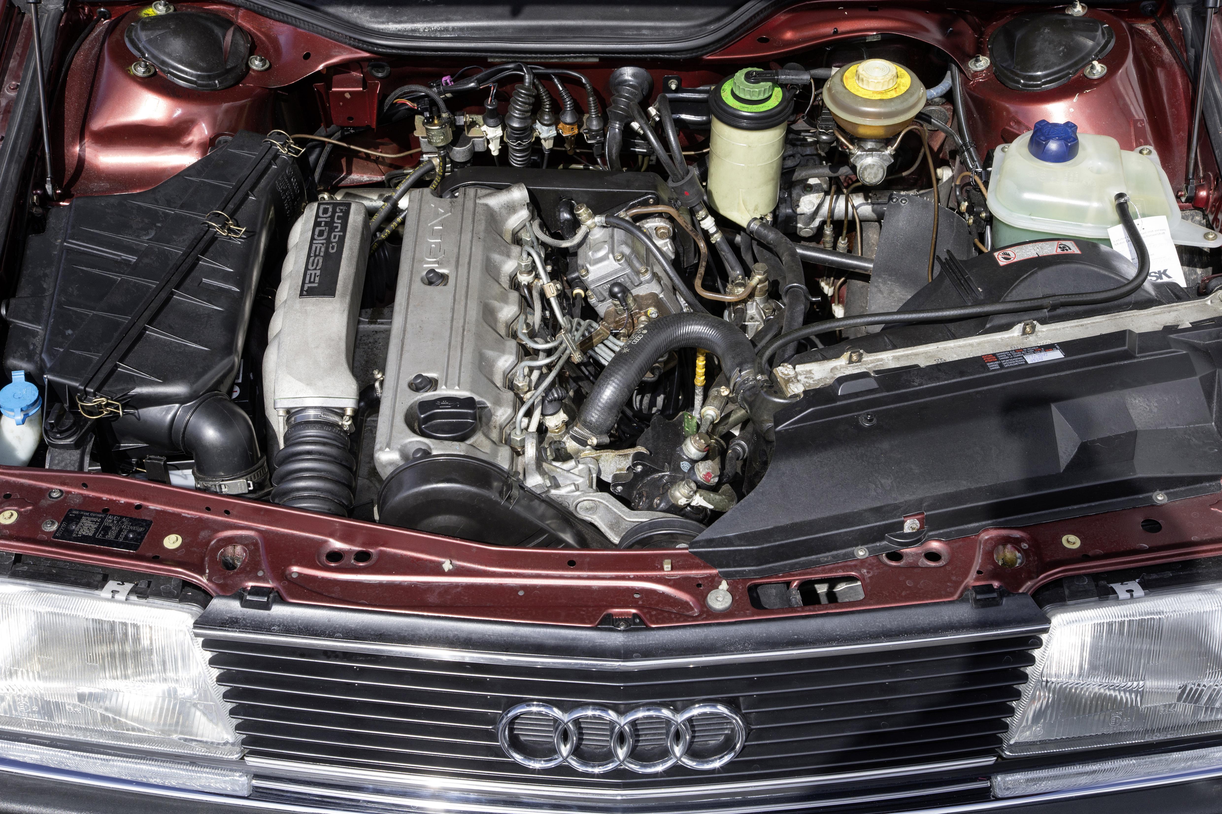 Audi 100 c3 автомобиль переживший свое время
