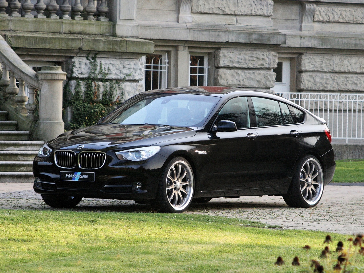 Bmw 5 series gran turismo (f07) характеристики, двигатели, рестайлинг и комплектации
