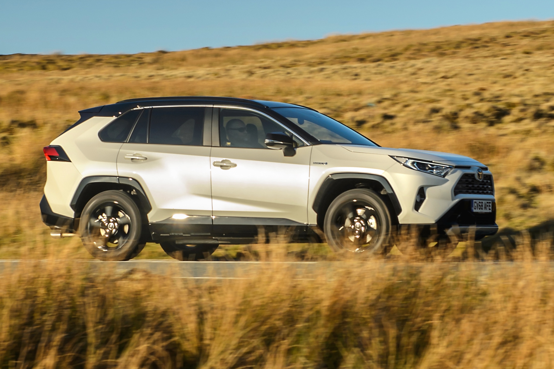 5 причин почему стоит и не стоит покупать toyota rav 4
