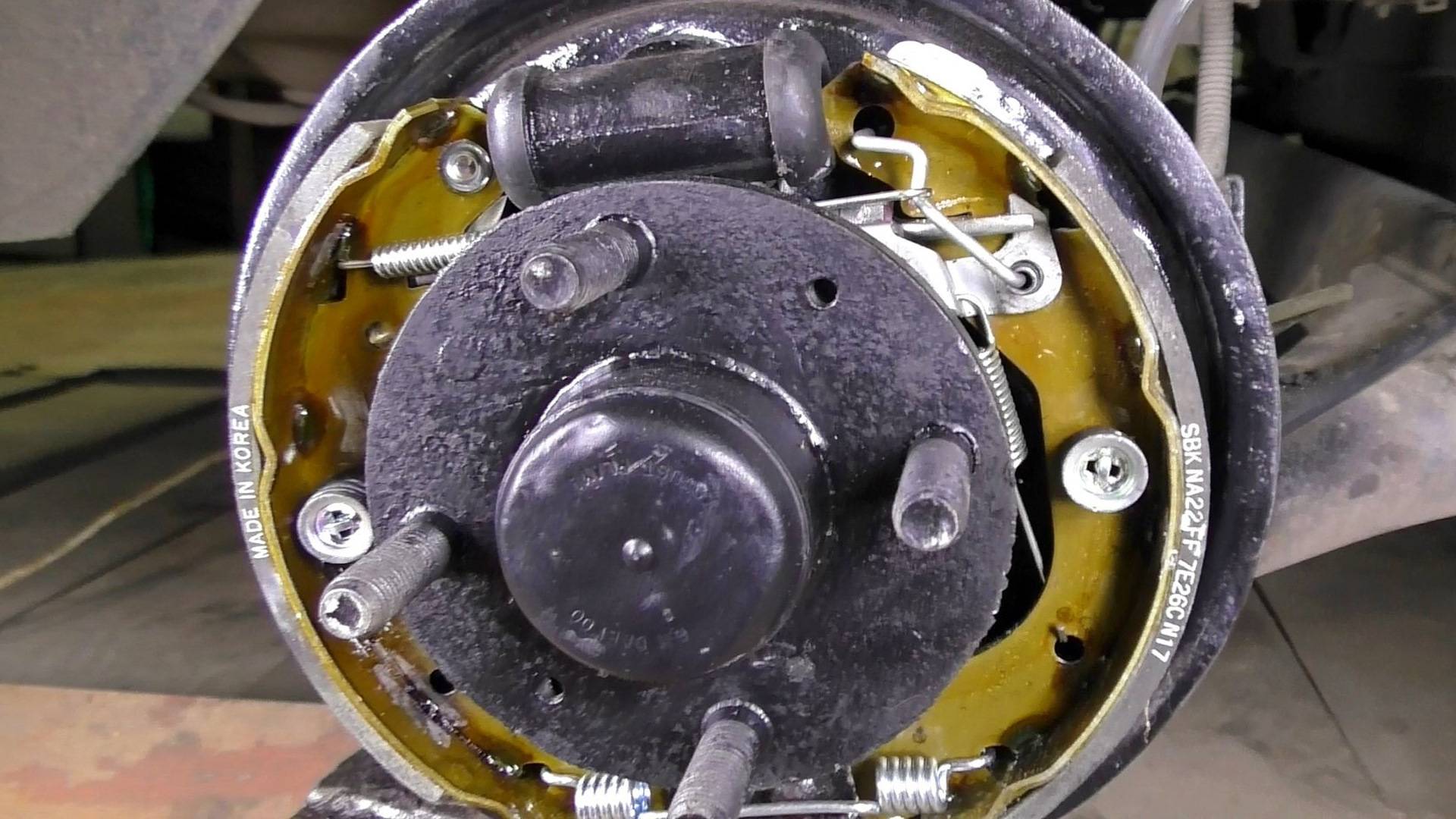 Регулировка задних тормозных колодок газ 3110