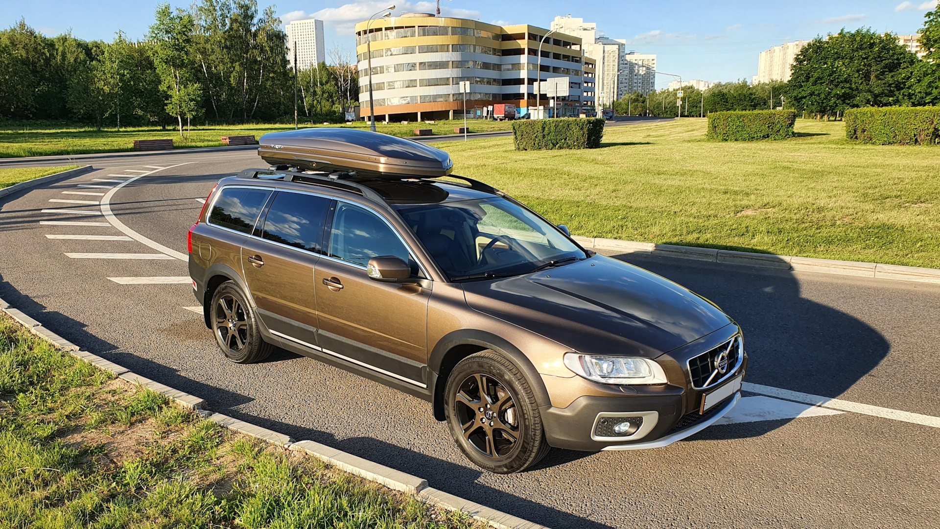 Шведский универсал: чем привлекает volvo xc70 ii