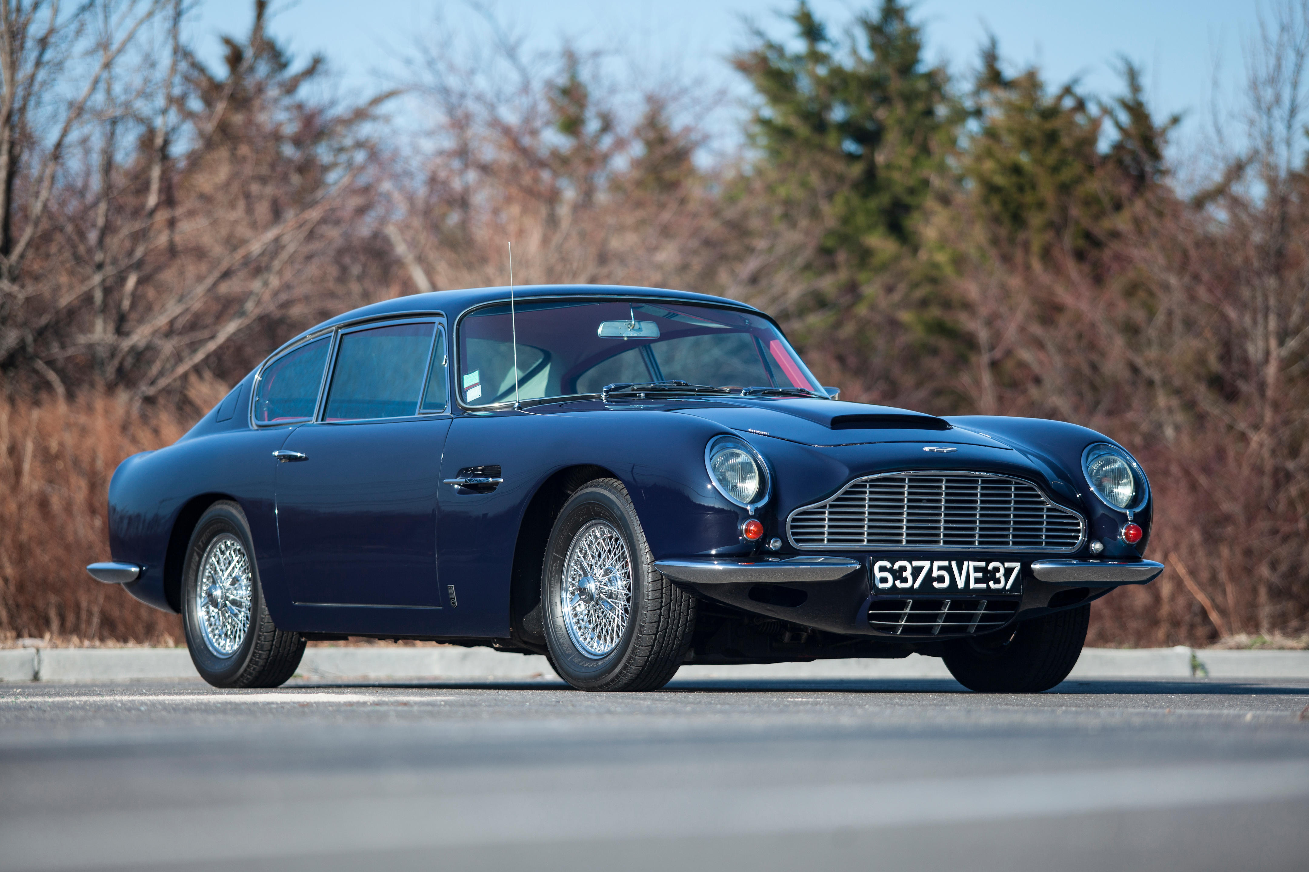 Lunaz remasters and electrifies the aston martin db6