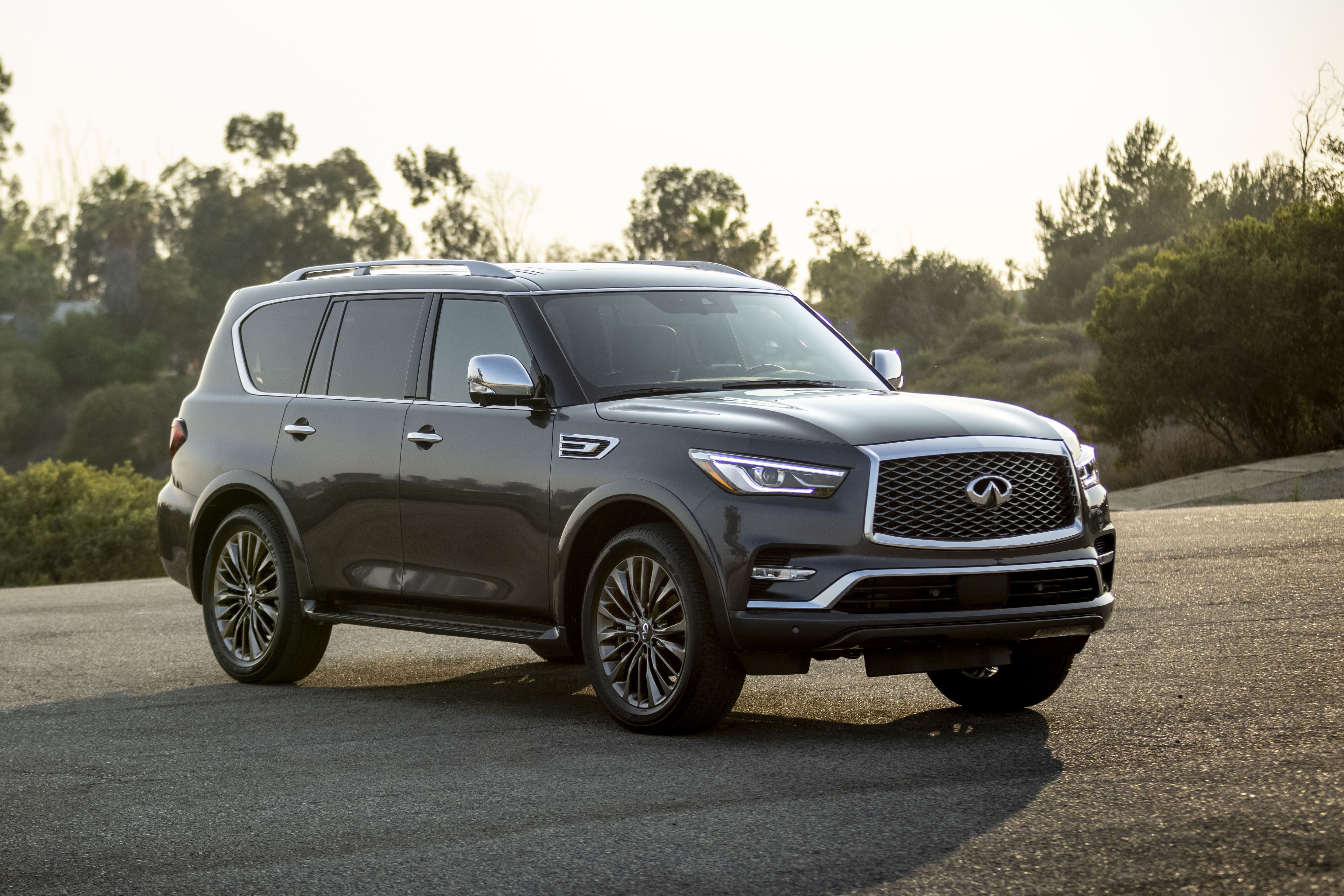 В чем разница инфинити qx56 и qx80