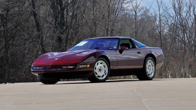 Легендарный автомобиль chevrolet corvette (шевроле корвет)
