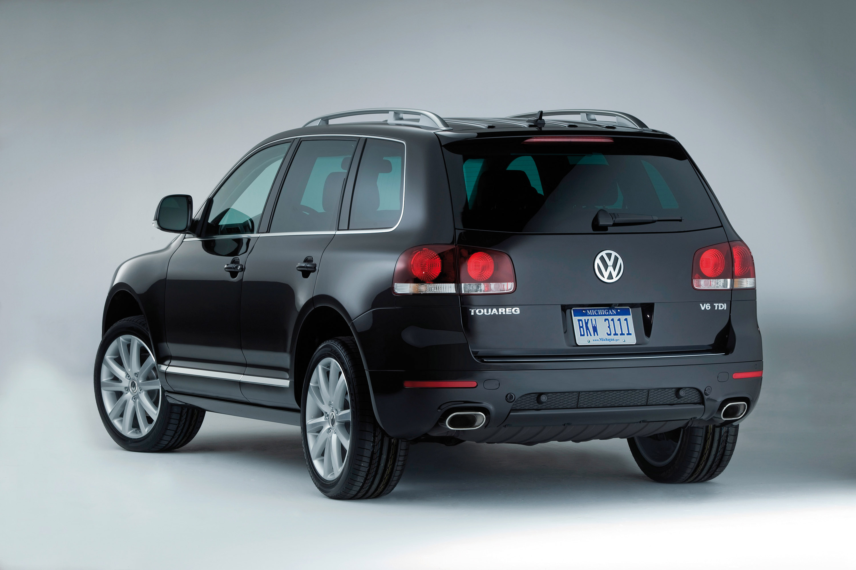 Volkswagen touareg история модели