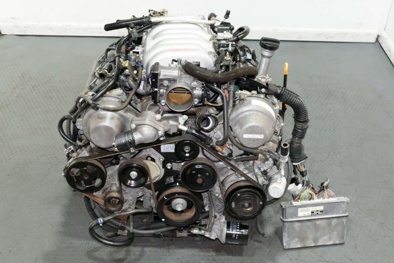 Мотор узет v8: на какие автомобили устанавливался?