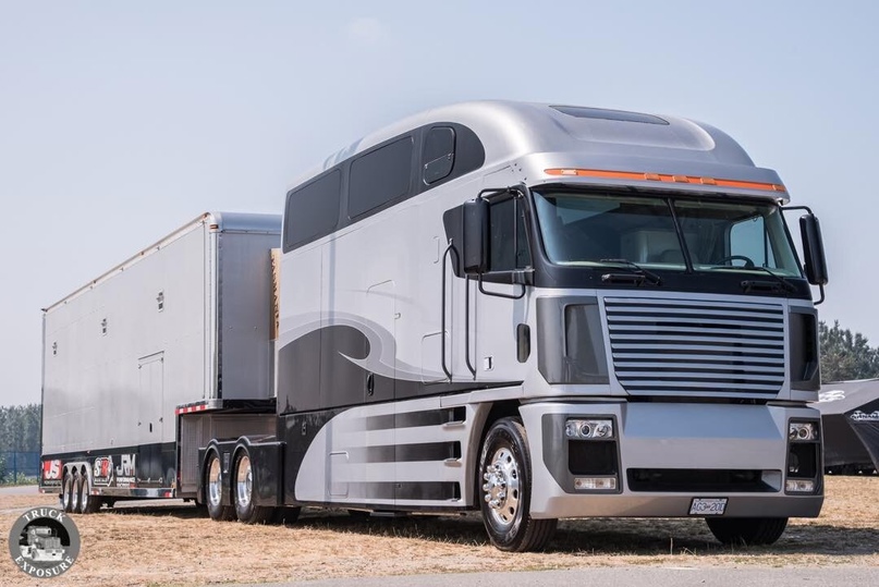 История компании freightliner