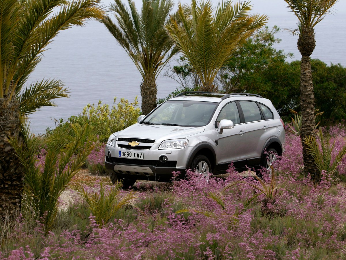 Chevrolet captiva история модели