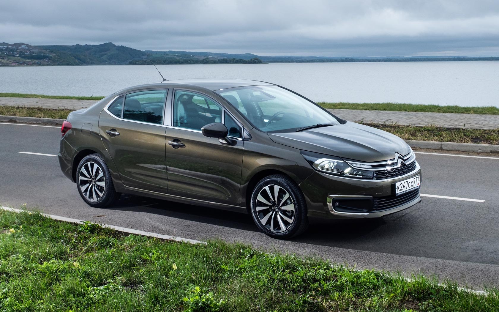 Citroen c4: поколения, кузова по годам, история модели и года выпуска, рестайлинг, характеристики, габариты, фото - carsweek