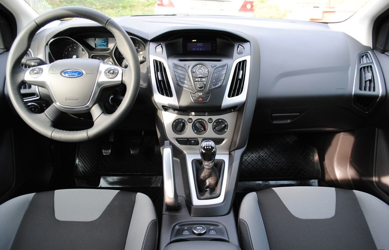 Тест-драйв обновленного ford focus iii: мы ждем перемен! - журнал движок.