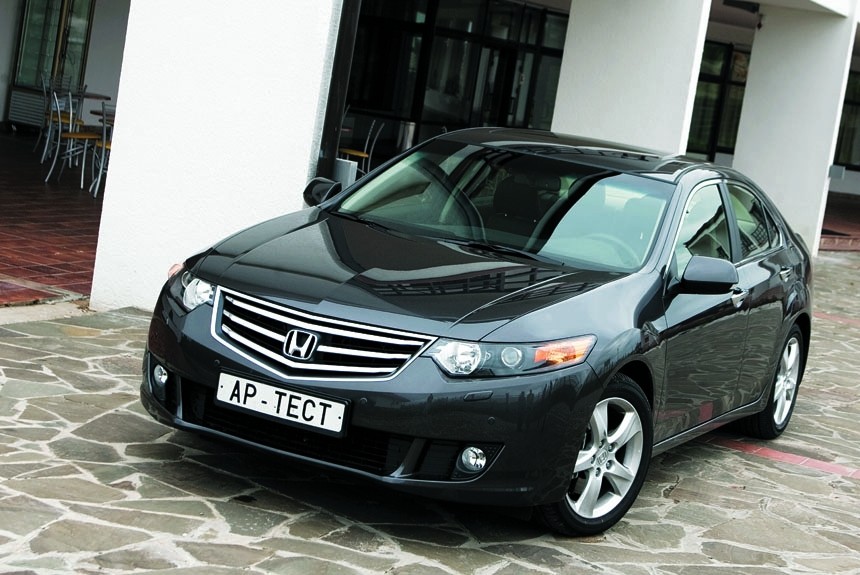 Стоит ли покупать подержанный honda accord vii за 550 тысяч рублей?