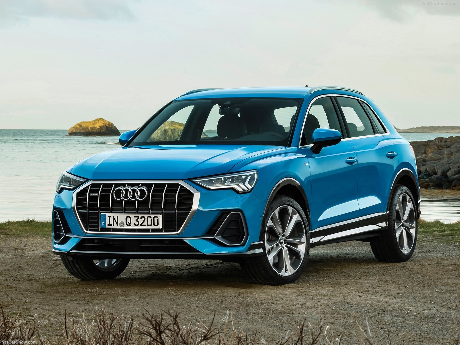 Audi q3: поколения, кузова по годам, история модели и года выпуска, рестайлинг, характеристики, габариты, фото - carsweek