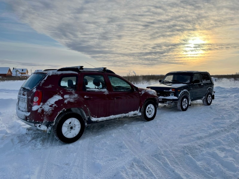Боги «второго» мира : renault duster против chevy niva на асфальте и бездорожье : off-road drive