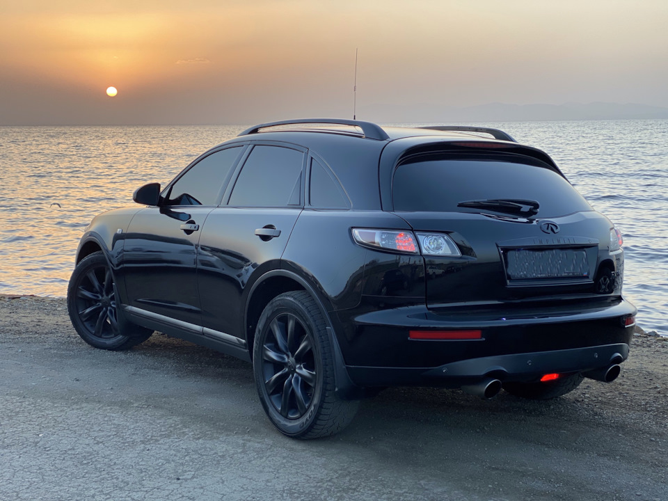 Infiniti. четверть века позади