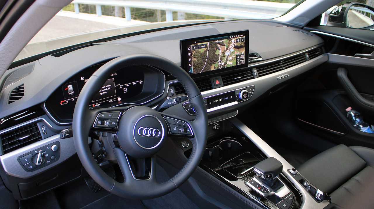 Audi a4: поколения, кузова по годам, история модели и года выпуска, рестайлинг, характеристики, габариты, фото - carsweek