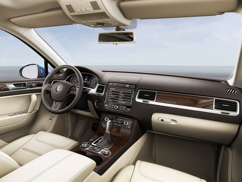 Отзыв о volkswagen touareg 3.0d (249 л.с.) 4wd at 2018 г.в.