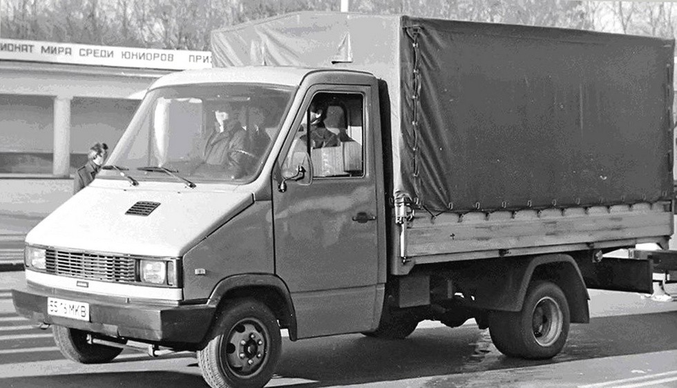 1.5-тонные фургоны из ссср: предшественники газели | carakoom.com