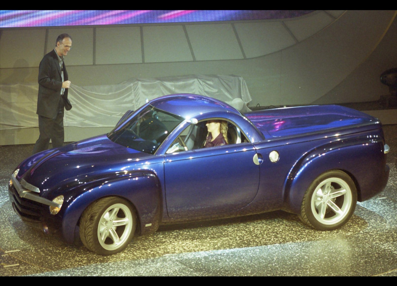 Технические характеристики моделей chevrolet ssr. 
			весь модельный ряд , обзор и описание автомобилей шевроле сср.