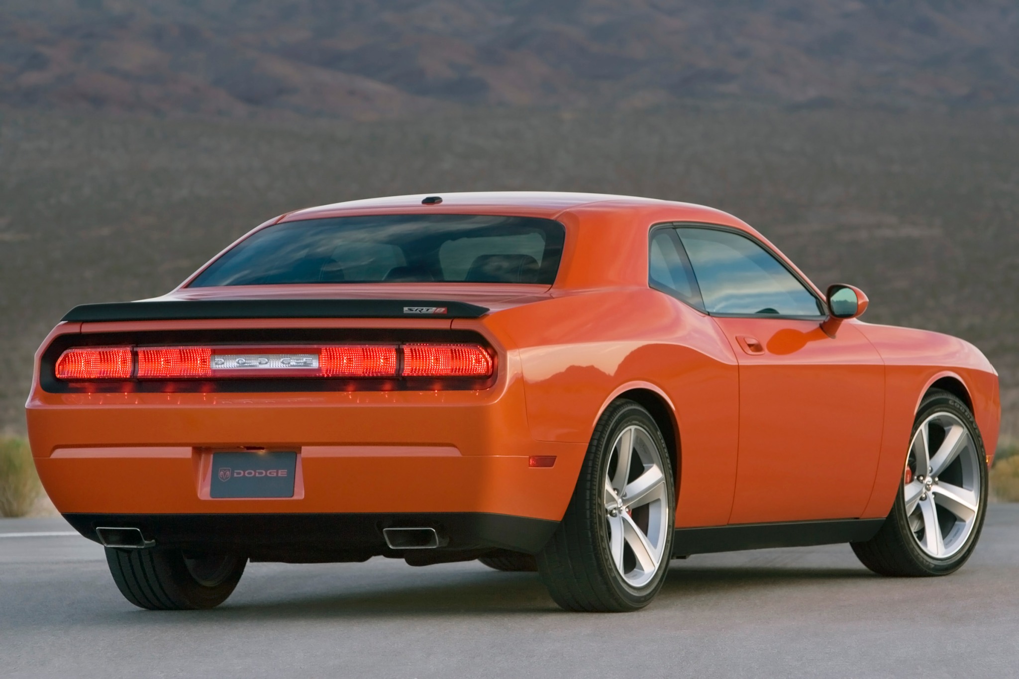 Автомобили dodge