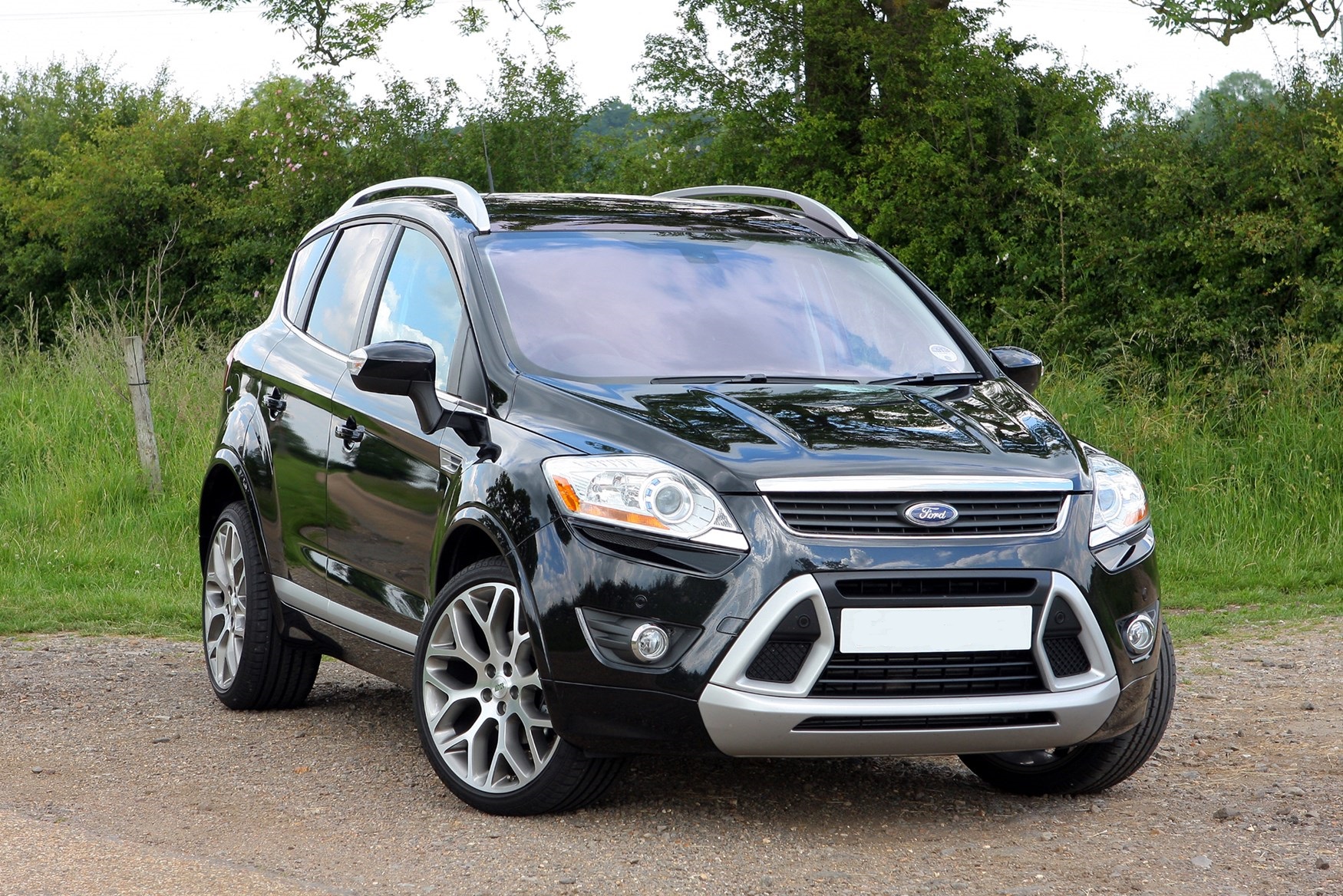 Ford kuga: поколения, кузова по годам, история модели и года выпуска, рестайлинг, характеристики, габариты, фото - carsweek