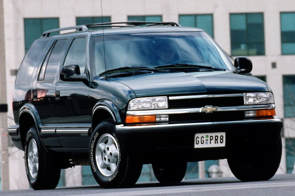 «вечный» внедорожник: рама, рессоры, бензиновый «атмосферник» v8. обзор chevrolet blazer k5 второго поколения - autopeople